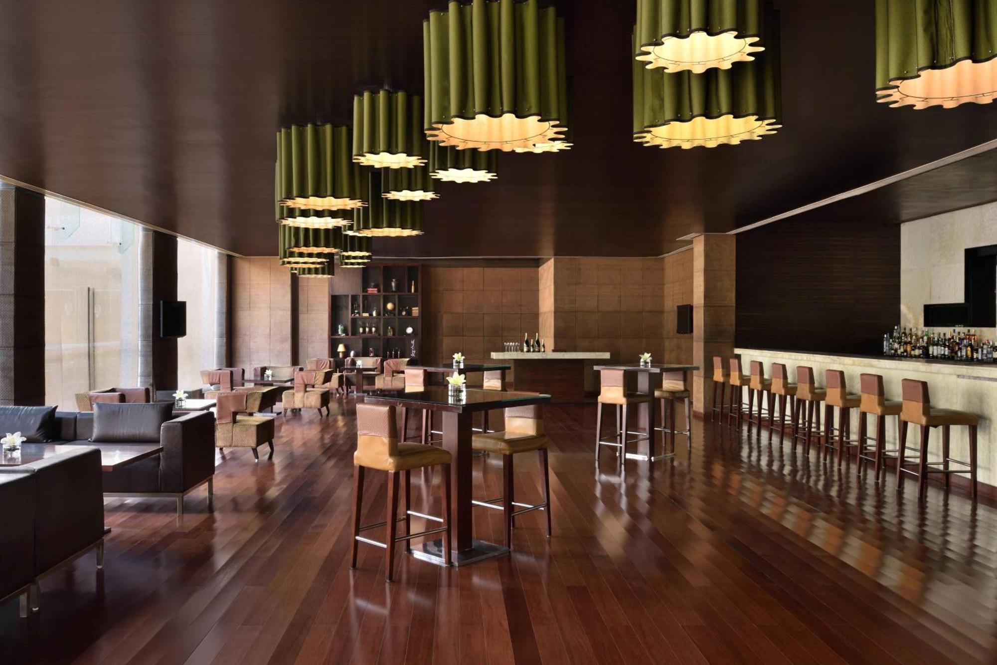 Jaipur Marriott Hotel מראה חיצוני תמונה The Lounge at the airport